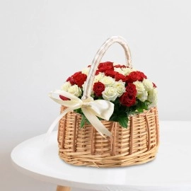 2PCS Wedding Flower Girl Basket Set,Wicker Rattan Flower Basket with Handle,Petal Basket Candy Storage Basket ,5.9x7.5 in